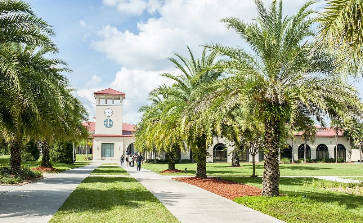 Saint Leo University