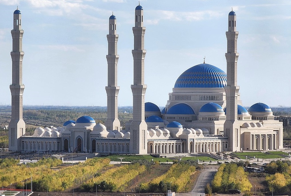 Astana Grand Mosque in Nur-Sultan
