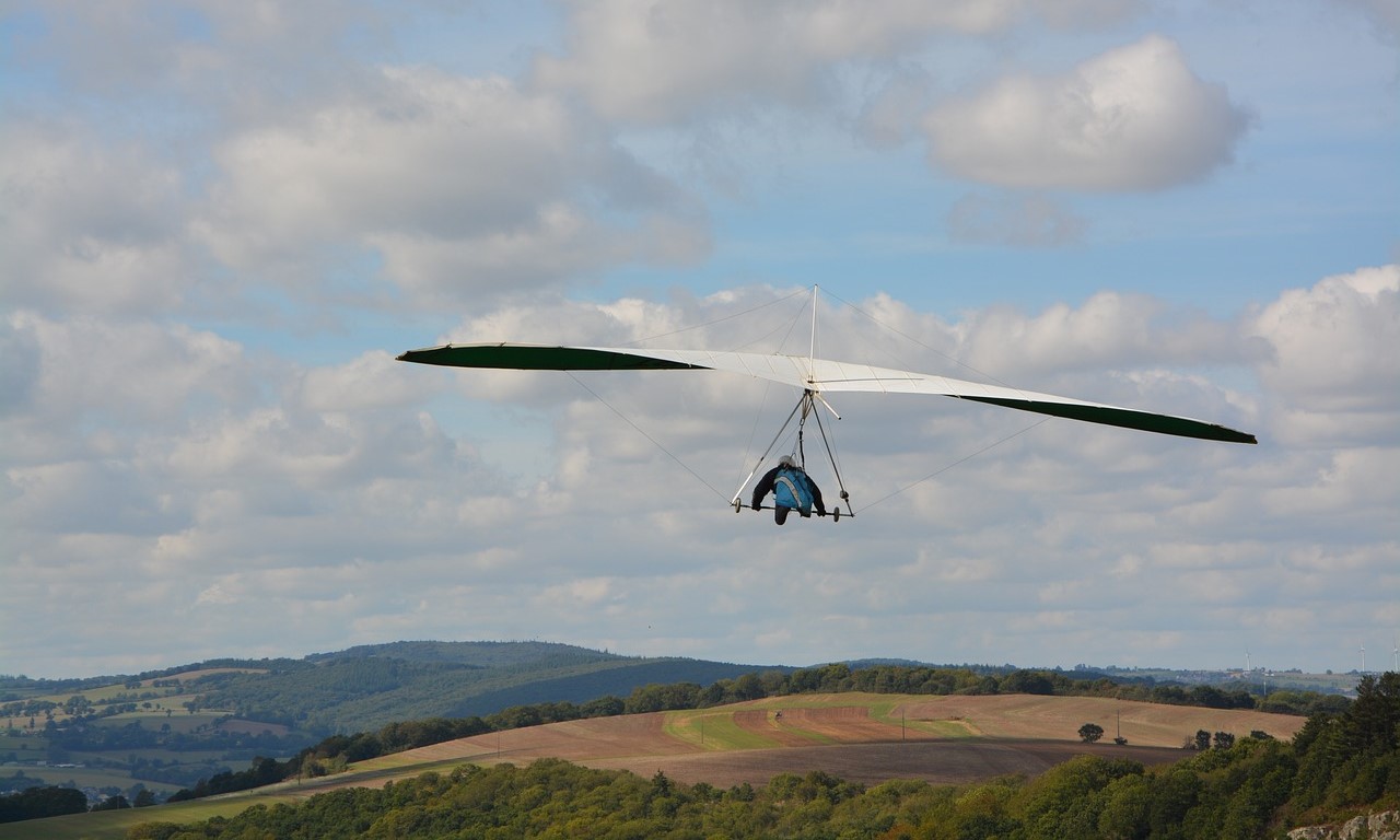 24 Interesting Facts about Hang Gliding World's Facts